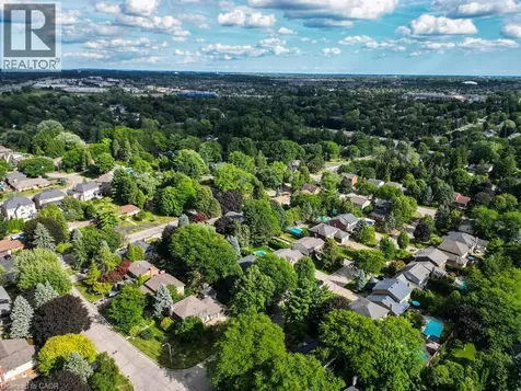 223 Briar Hill Crescent Ancaster ON L9G 3M9