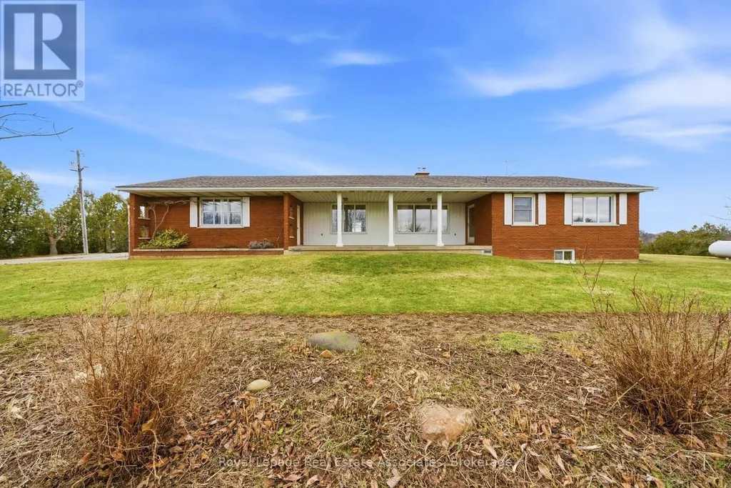 1137 Ridge Road Hamilton ON L8J 2X5