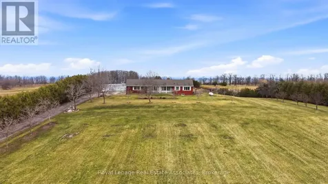 1137 Ridge Road Hamilton ON L8J 2X5