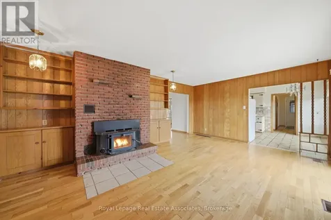 1137 Ridge Road Hamilton ON L8J 2X5