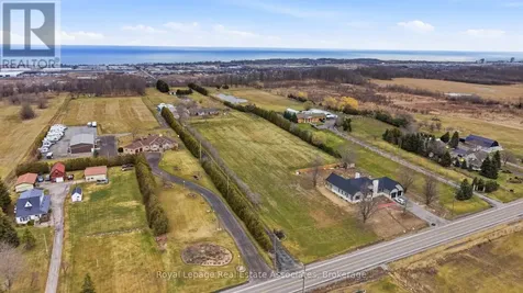 1137 Ridge Road Hamilton ON L8J 2X5
