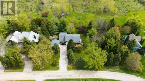 26 Oslerview Drive Clearview ON L9Y 3Y9