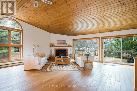 26 Oslerview Drive Clearview ON L9Y 3Y9