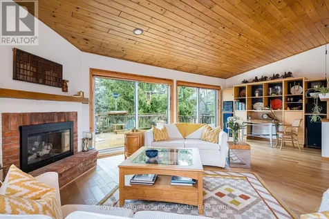 26 Oslerview Drive Clearview ON L9Y 3Y9