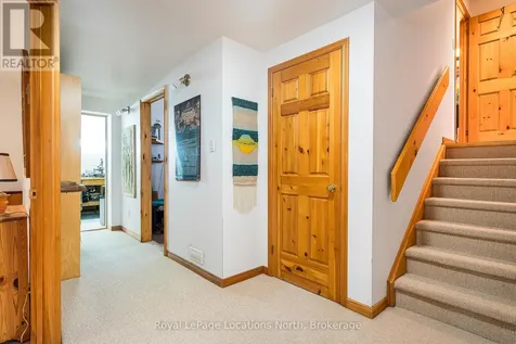 26 Oslerview Drive Clearview ON L9Y 3Y9