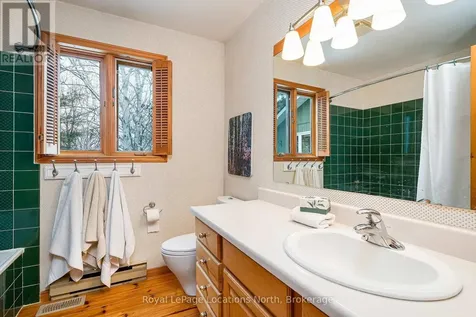26 Oslerview Drive Clearview ON L9Y 3Y9
