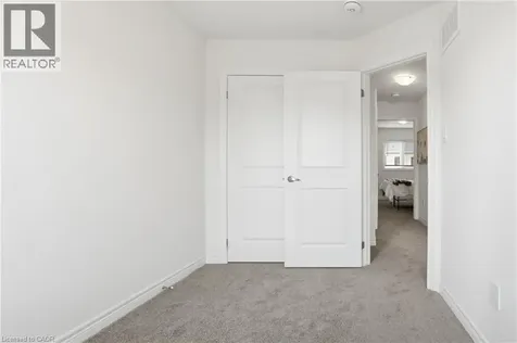 32 Radison Lane Hamilton ON L8H 0B5