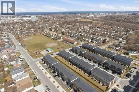 32 Radison Lane Hamilton ON L8H 0B5