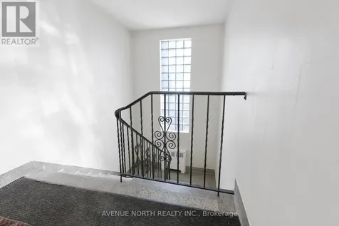 149 Marquette Avenue Ottawa ON K1L 5J7