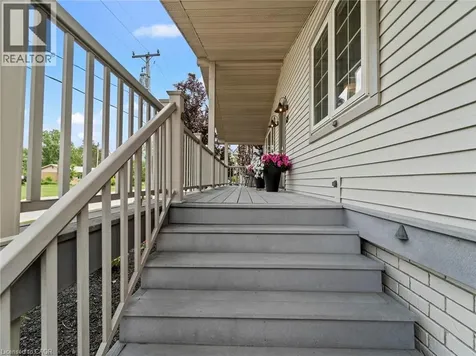 49 Gill Road Grand Bend ON N0M 1T0