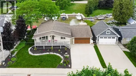 49 Gill Road Grand Bend ON N0M 1T0