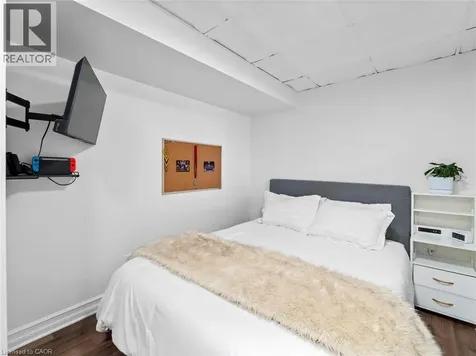 49 Gill Road Grand Bend ON N0M 1T0