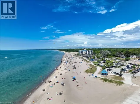 49 Gill Road Grand Bend ON N0M 1T0