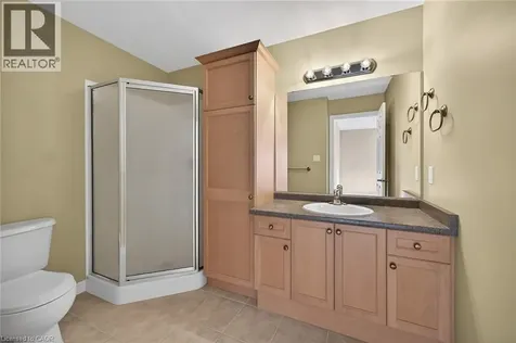 76 Abbotsford Trail Glanbrook ON L9B 0A4