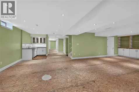 76 Abbotsford Trail Glanbrook ON L9B 0A4
