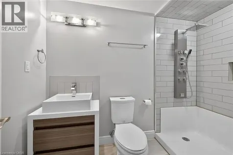 76 Abbotsford Trail Glanbrook ON L9B 0A4