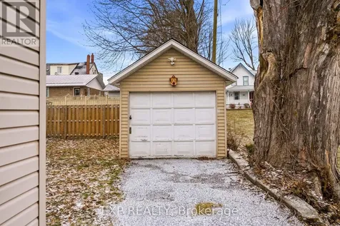229 Fourth Street West Cornwall ON K6J 2R9