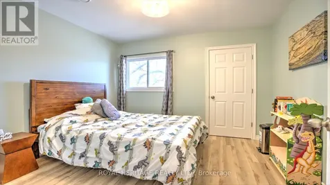 27 Meade Street Brighton ON K0K 1H0