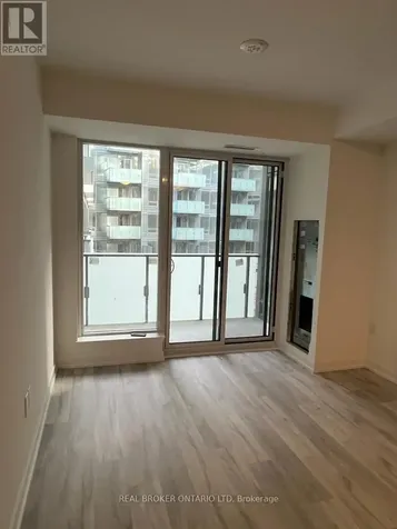 7 Golden Lion Heights Toronto (newtonbrook East) ON M2M 0C1