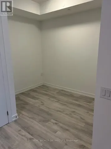 7 Golden Lion Heights Toronto (newtonbrook East) ON M2M 0C1