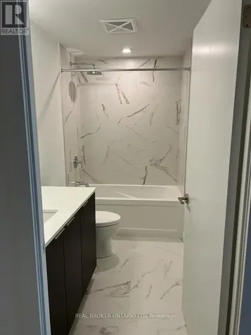 7 Golden Lion Heights Toronto (newtonbrook East) ON M2M 0C1