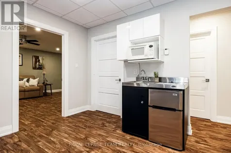 28 George Street Westport ON K0G 1X0