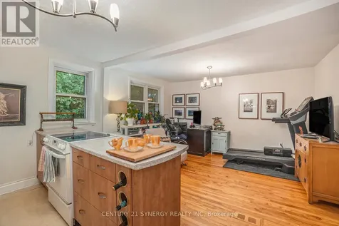 327 Richelieu Avenue Ottawa ON K1L 6J8