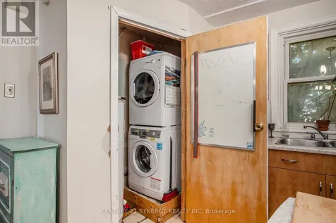 327 Richelieu Avenue Ottawa ON K1L 6J8