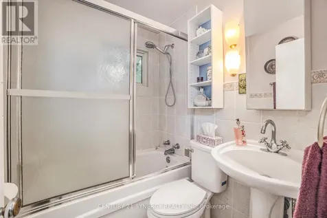 327 Richelieu Avenue Ottawa ON K1L 6J8