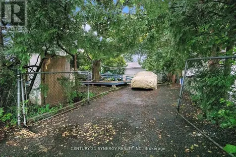327 Richelieu Avenue Ottawa ON K1L 6J8