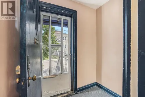 327 Richelieu Avenue Ottawa ON K1L 6J8