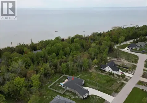 12 Sunset Place Huron-kinloss ON N2Z 0G6