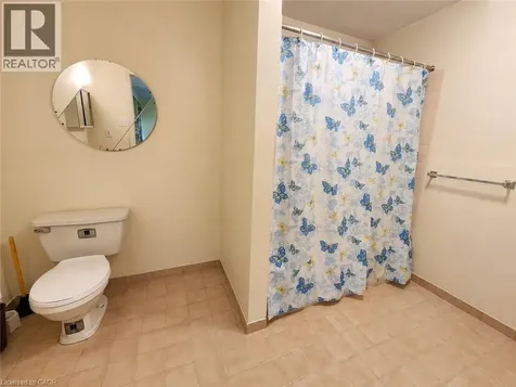 122 Bunting Road St. Catharines ON L2P 3X7