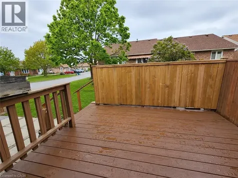 122 Bunting Road St. Catharines ON L2P 3X7