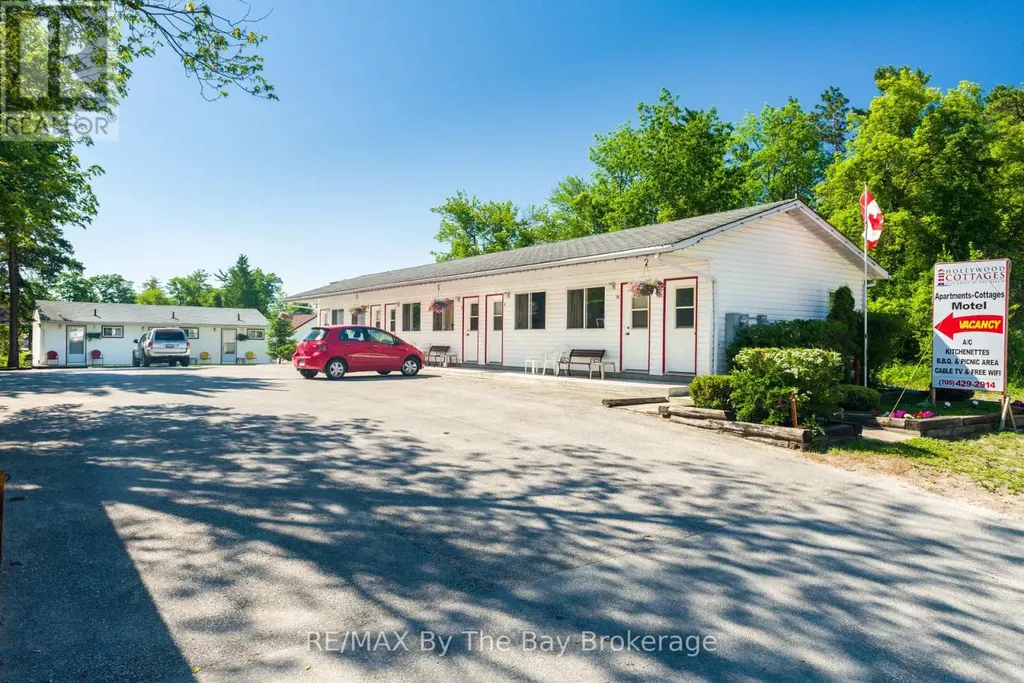 169 Mosley Street Wasaga Beach ON L9Z 2K1