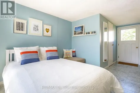 169 Mosley Street Wasaga Beach ON L9Z 2K1