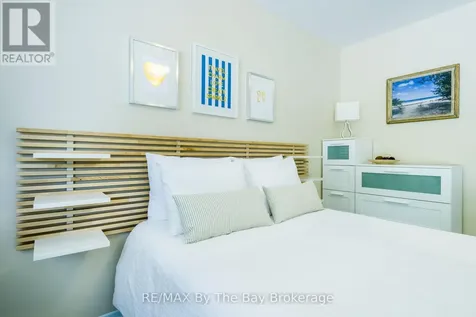 169 Mosley Street Wasaga Beach ON L9Z 2K1