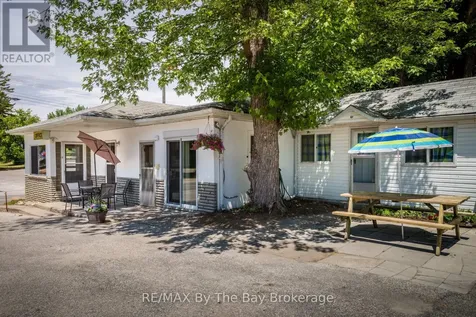 169 Mosley Street Wasaga Beach ON L9Z 2K1