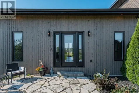 103 Ugovsek Crescent Meaford ON N0H 1B0