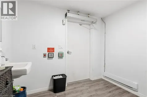 1096 Barton Street East Hamilton ON L8H 2V1