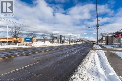 1096 Barton Street East Hamilton ON L8H 2V1