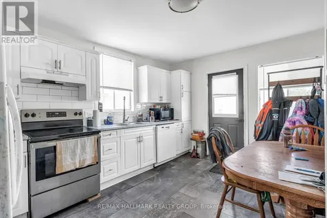 334-336 Eleventh Street East Cornwall ON K6H 2Y7