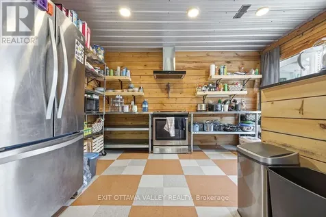 815 Pembroke Street West Pembroke ON K8A 5P5
