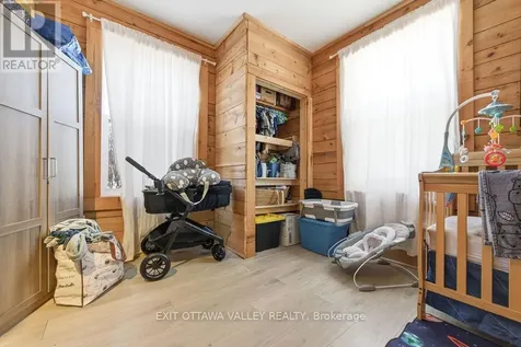 815 Pembroke Street West Pembroke ON K8A 5P5