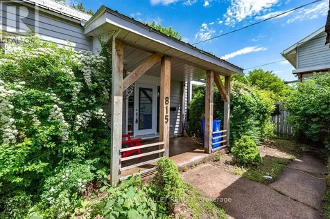 815 Pembroke Street West Pembroke ON K8A 5P5