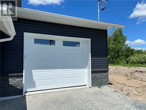 6 Parkview Street St. Charles ON P0M 2W0