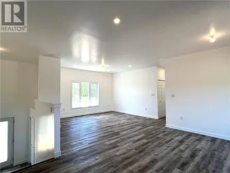 6 Parkview Street St. Charles ON P0M 2W0
