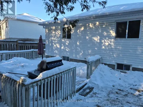 60 Castlewood Place Cambridge ON N1R 8K6