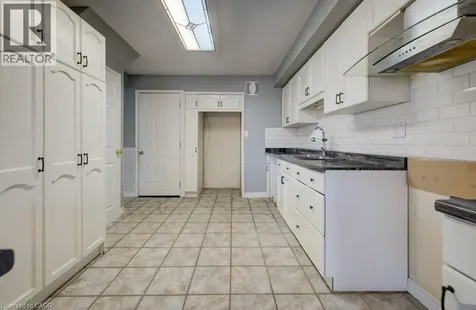 54 Nicklaus Drive Hamilton ON L8K 6H3