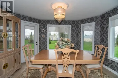 156 Gracehill Crescent Freelton ON L8B 1A5